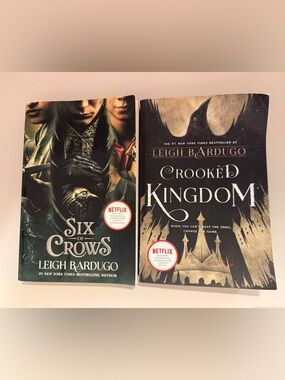 Six of Crows Duology Leigh Bardugo Set 2 Books Crooked Kingdom Paperback